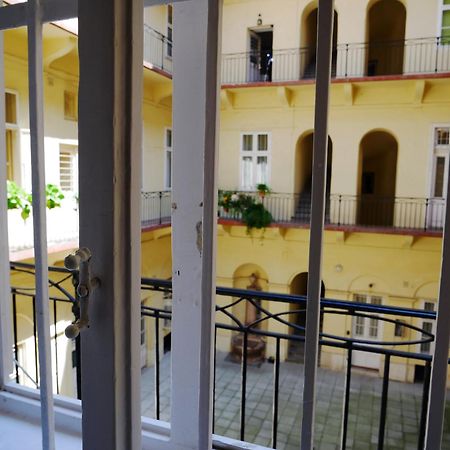Dorotea - Cosy Home In The Heart Of Budapest Exterior foto